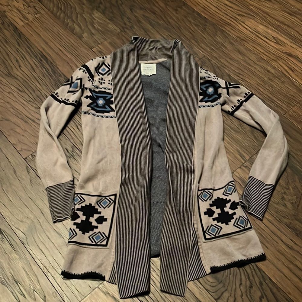 Women’s size extra small aztec southwestern tribal sweater